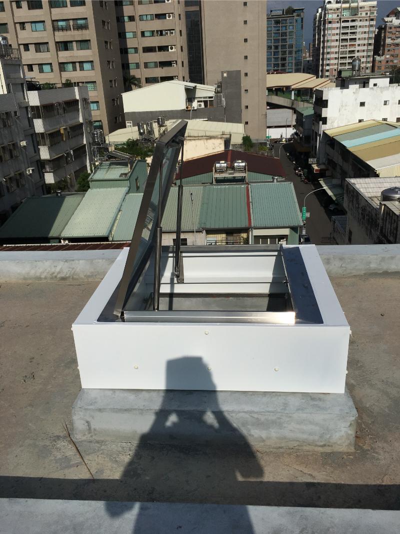 piston cho giếng trời là gì