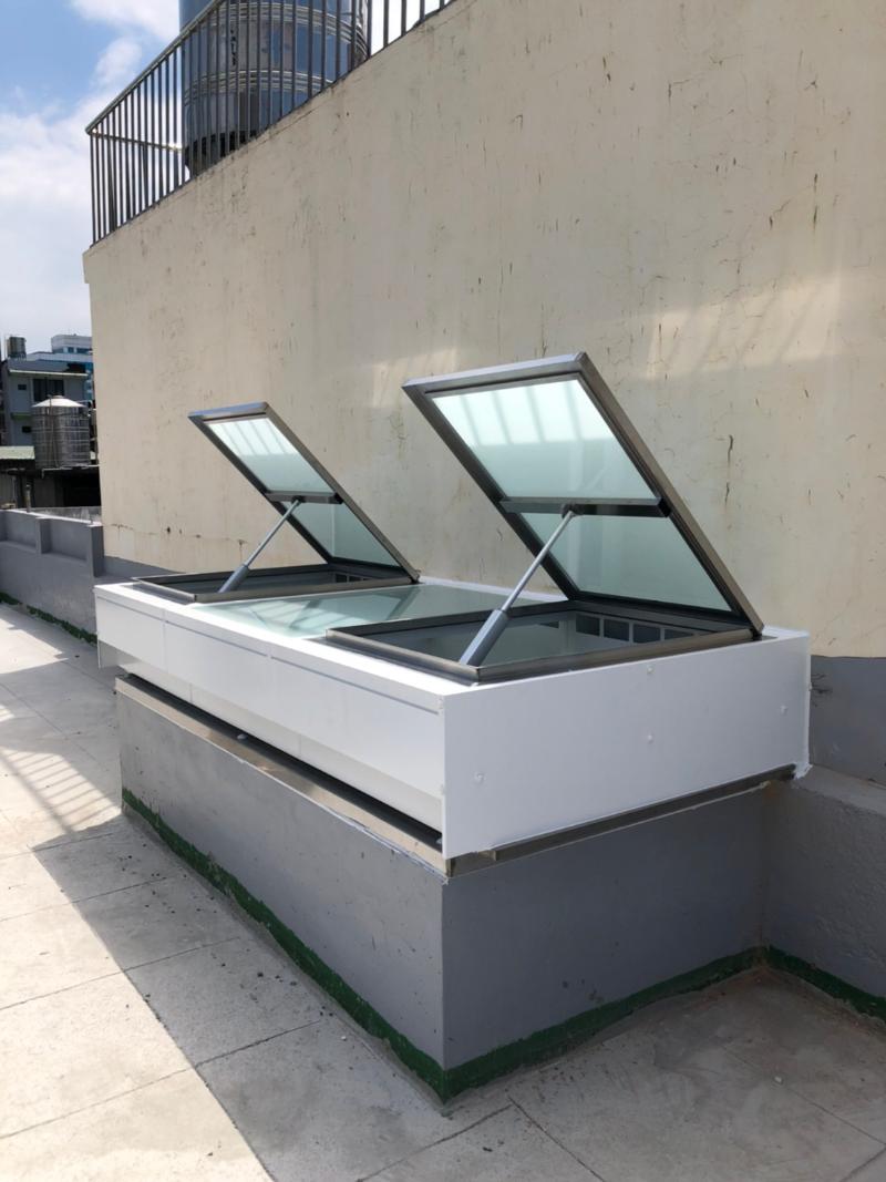 xi lanh điện giếng trời là gì