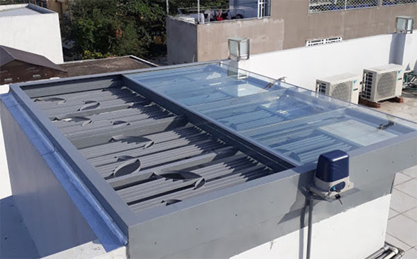 motor kéo giếng trời