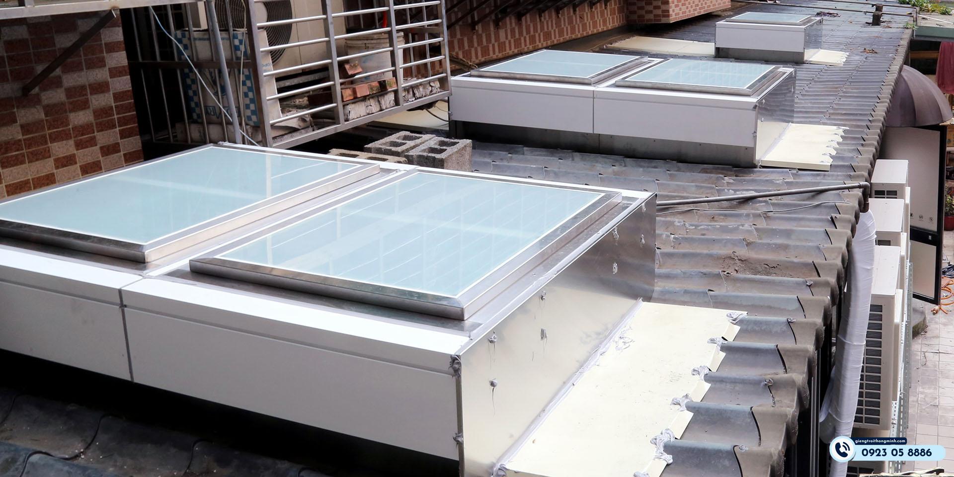 cửa sổ thoát khói tự động cho nhà xưởng