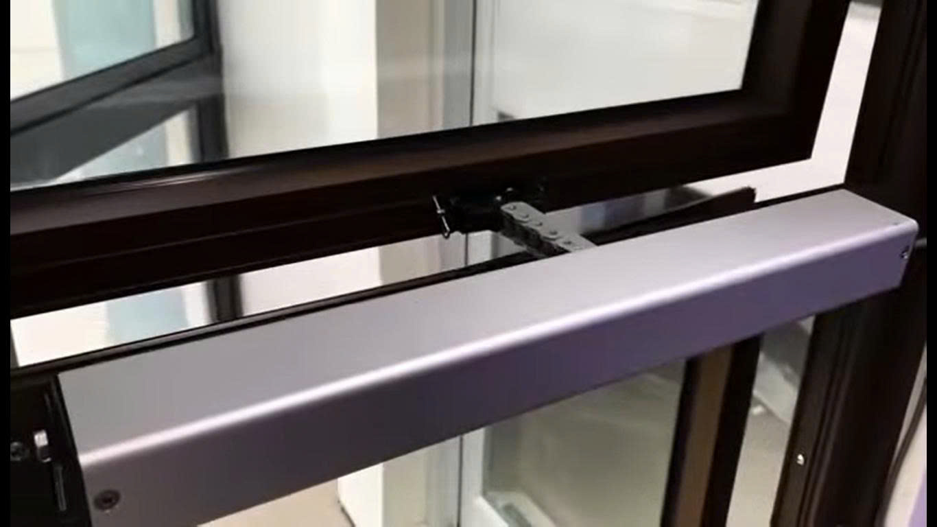 cửa sổ thoát khói tự động cho nhà xưởng