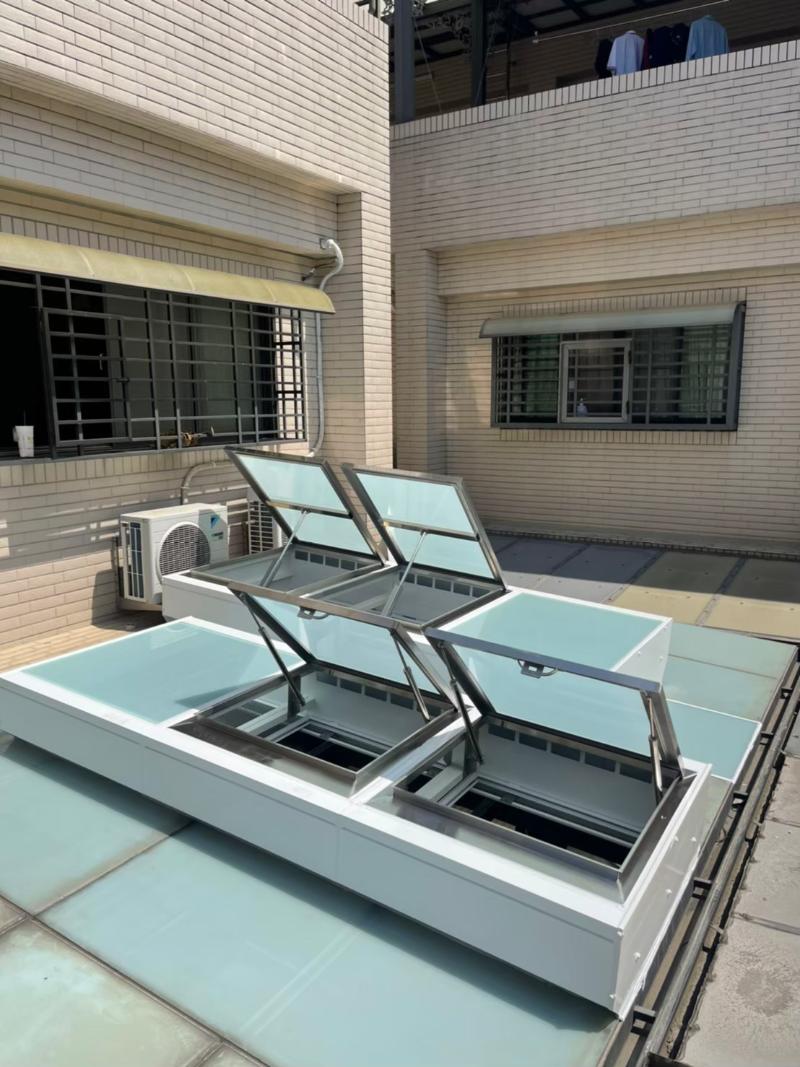 piston điện cho cửa sổ thoát khói