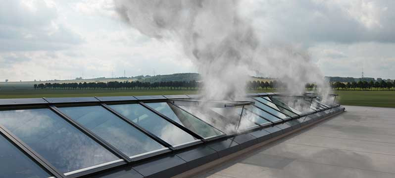 thiết bị thoát khói tự động